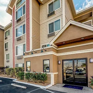 Quality & Airport Hotel